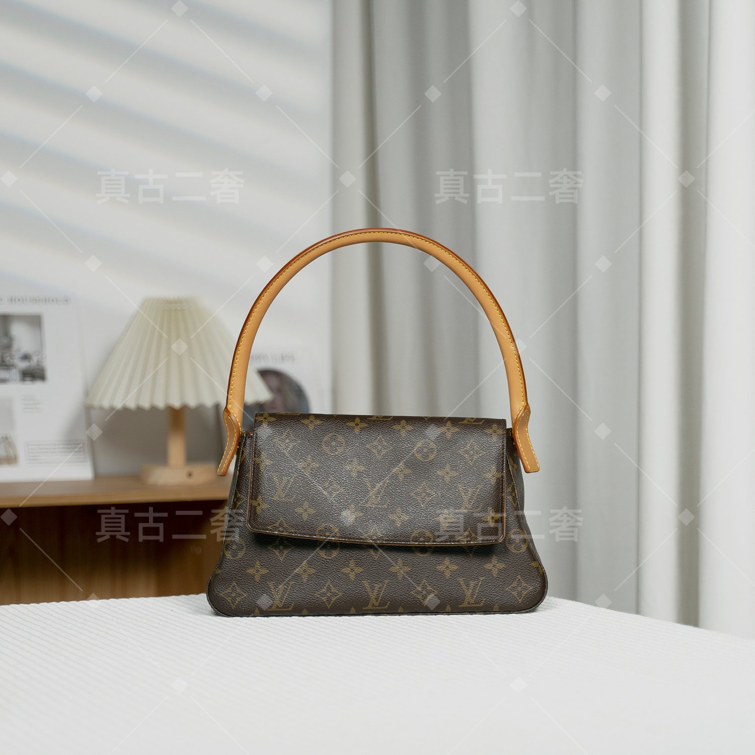 修复品LV路易威登中古 looping小号 斜跨手提包