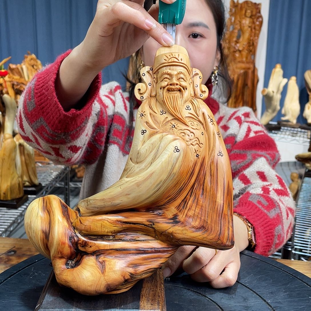 柏木（崖柏）随型艺术根雕