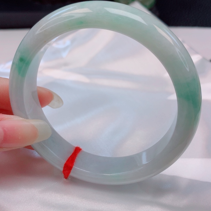 翡翠未镶嵌手镯58圈