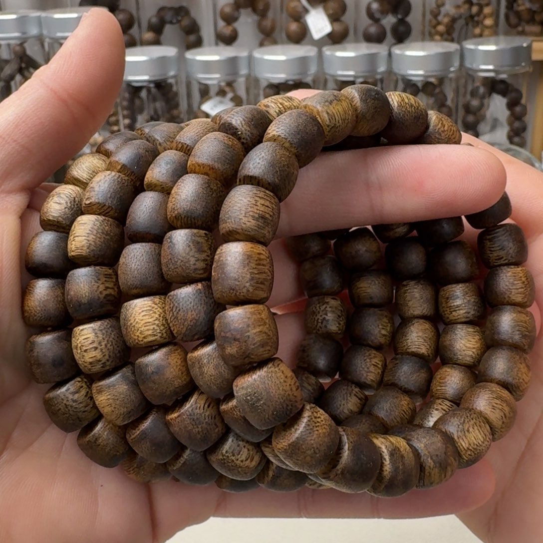 沉香手串棋楠沉香张勺子九五沉鼓珠卡10保8克手串多样性发一