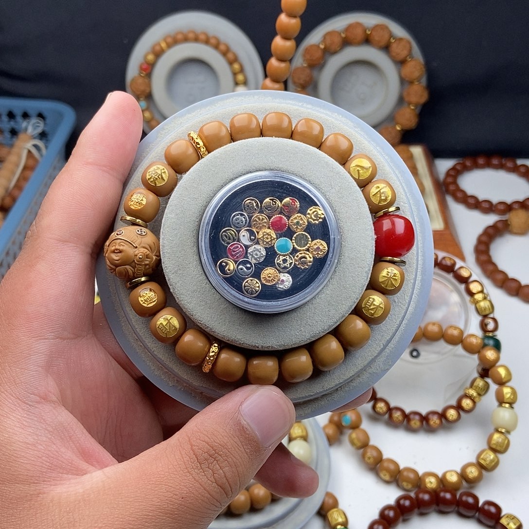 风***翼吊坠猴头核桃老型