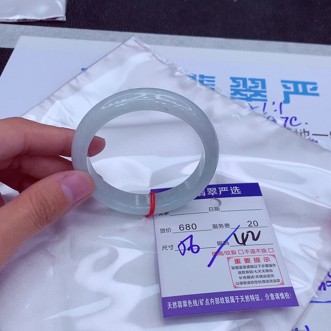 翡翠手镯未镶嵌11111111111111111