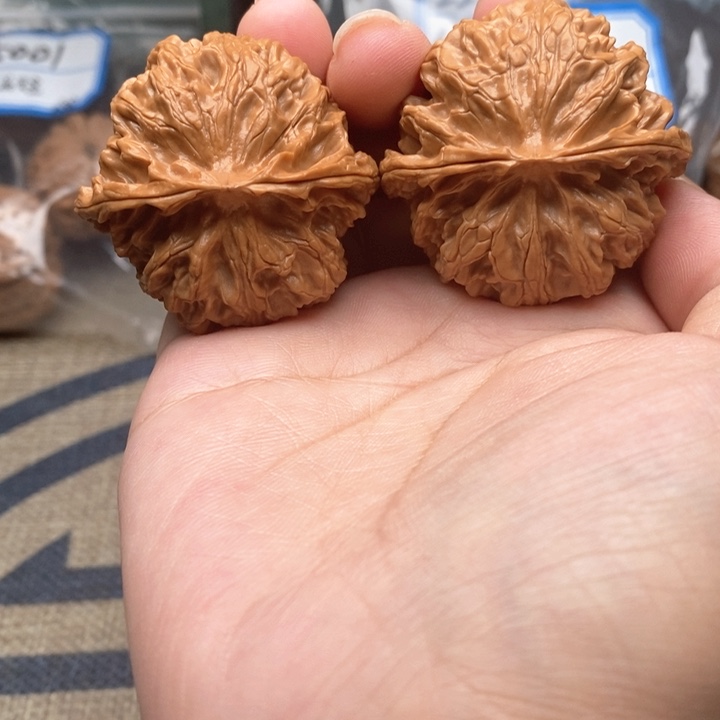 文玩核桃吊坠2234号全品苹果园44