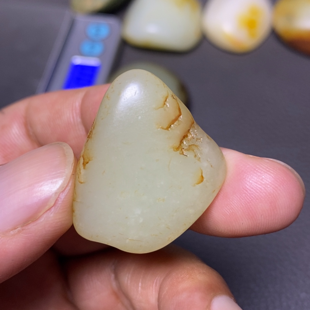 和田玉（糖玉）未镶嵌挂件