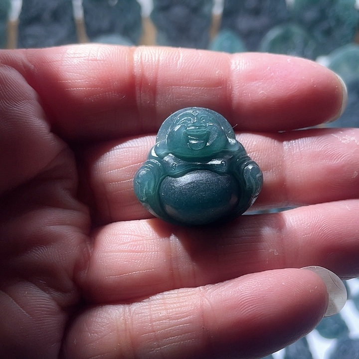 定制翡翠未镶嵌佛