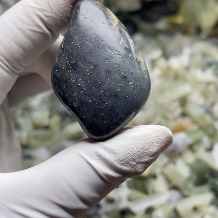 和田玉未镶嵌珠宝半成品