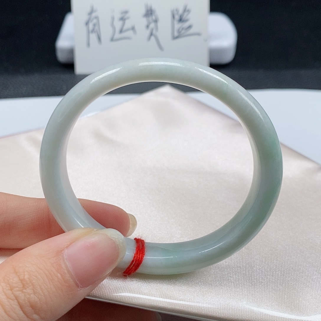 【闪购商品】翡翠手镯（贵妃镯）未镶嵌244号