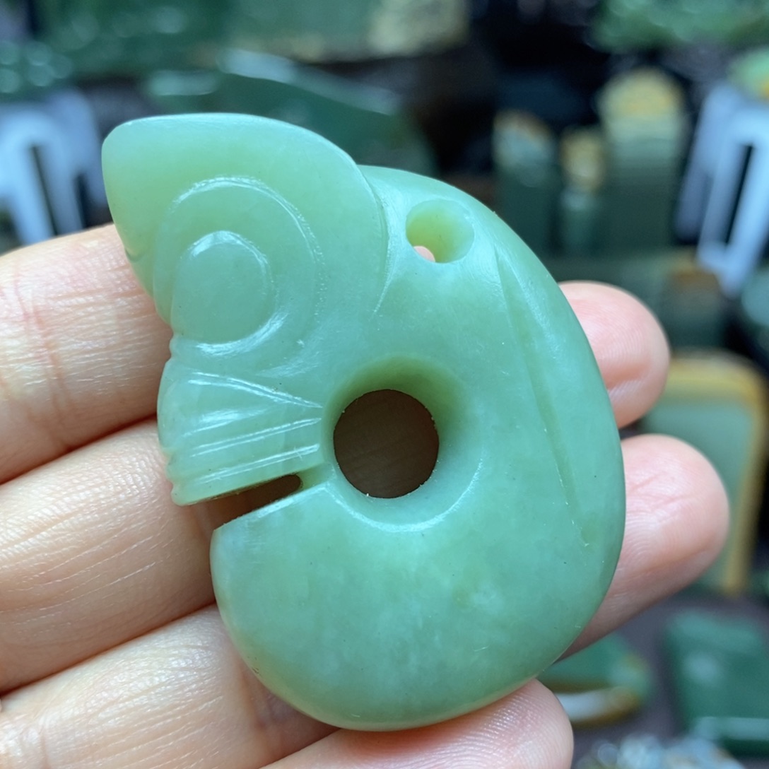 岫岩老玉（透闪石质玉）未镶嵌把件