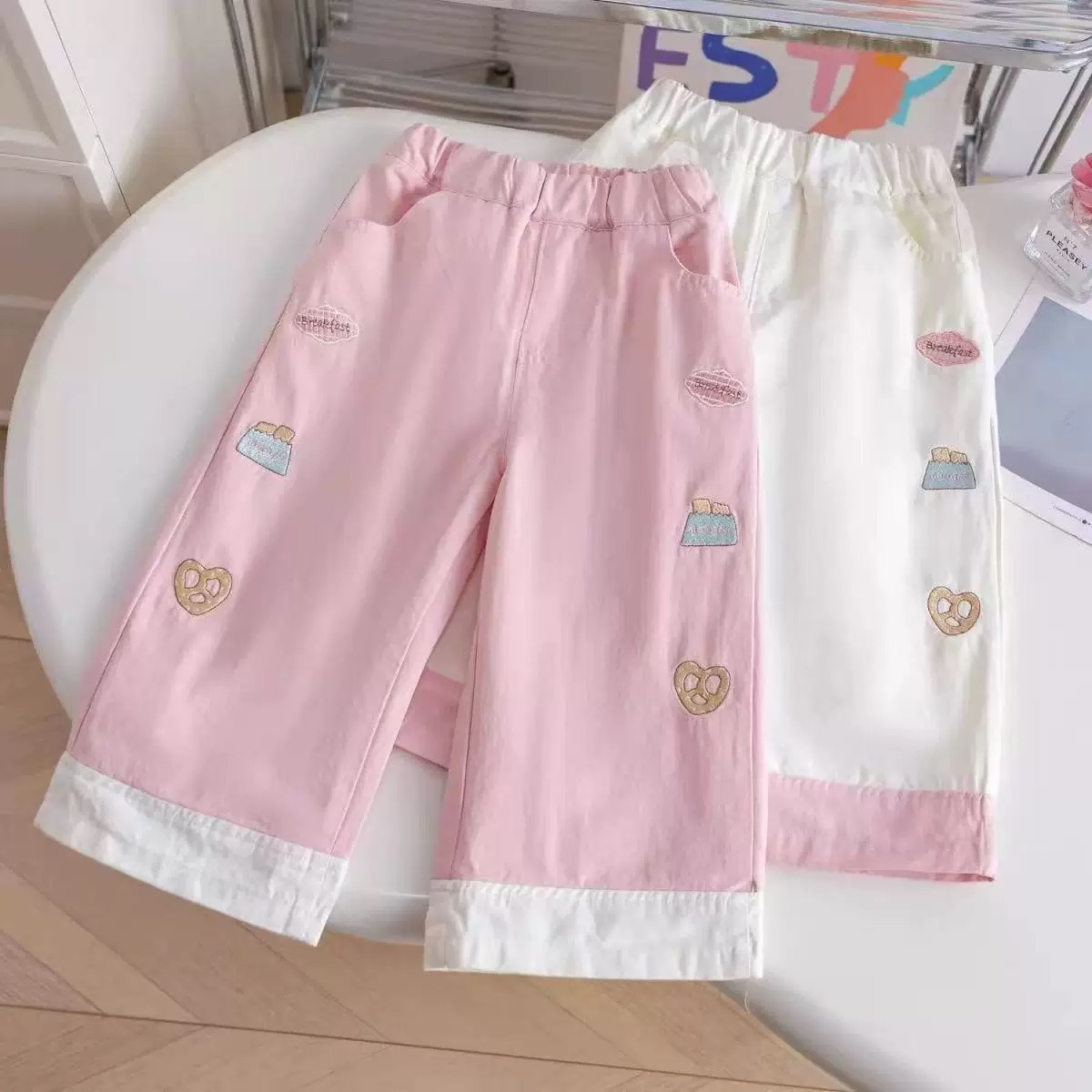 女童裤子2025春季新款时髦儿童长裤宝宝洋气春秋休闲裤潮范直筒裤