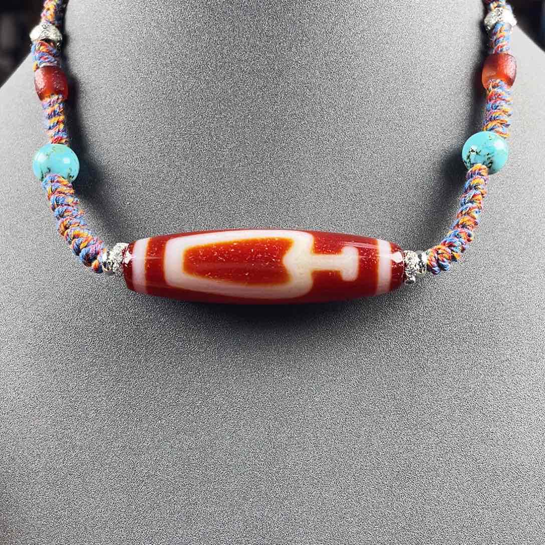 玛瑙/玉髓合金颈饰行运