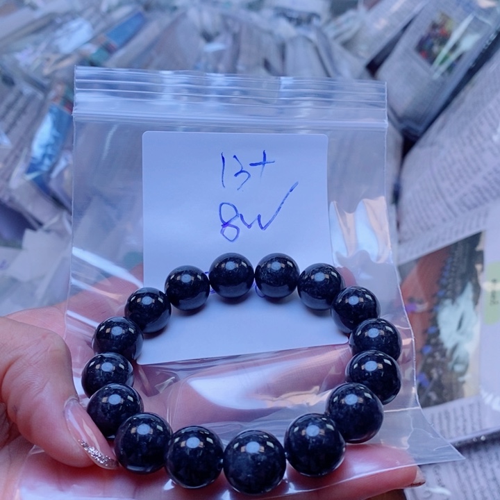 定制翡翠未镶嵌珠串