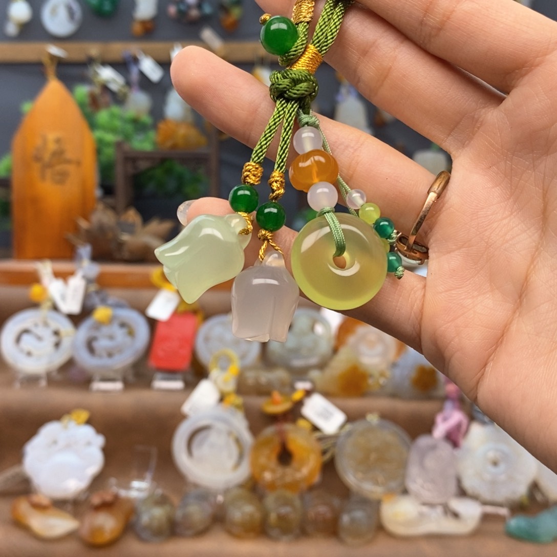 玛瑙/玉髓车挂未镶嵌66666666