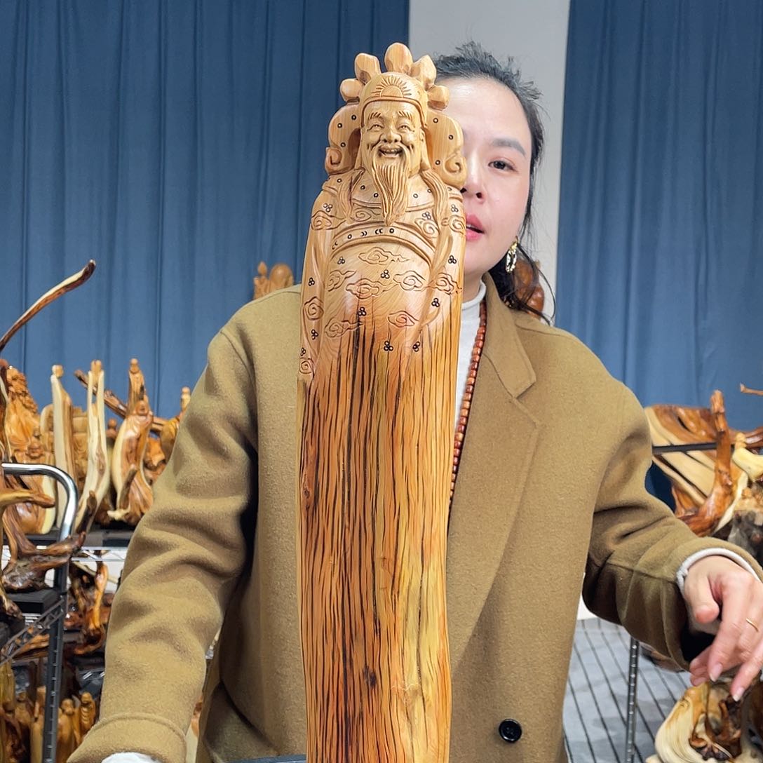 柏木（崖柏）随型艺术根雕