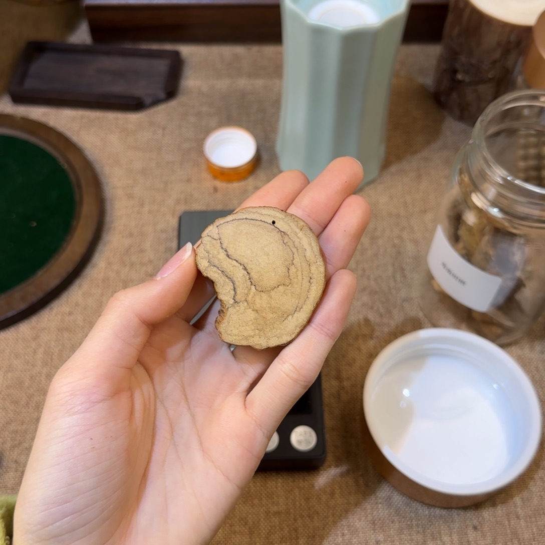 达拉干沉香5.6克吊坠