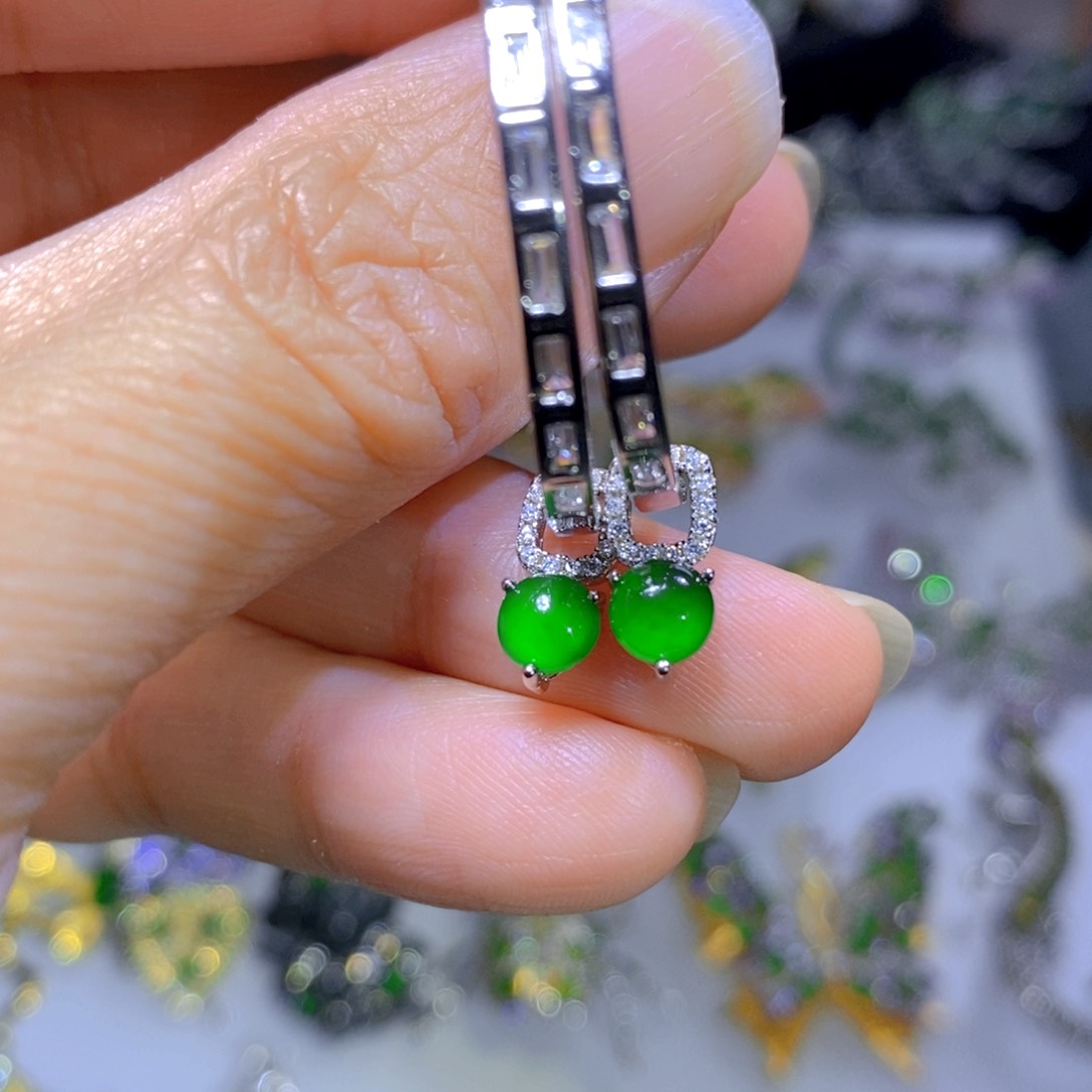 翡翠颈饰银S925镶嵌?****逸天然翡翠