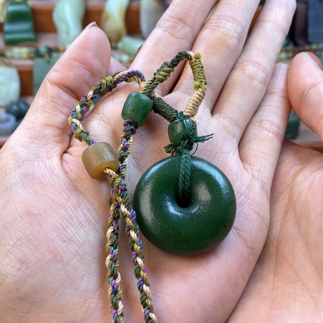 和田玉颈饰未镶嵌赵***）