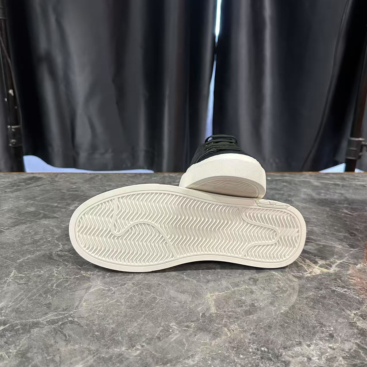 9050男士时尚休闲布鞋