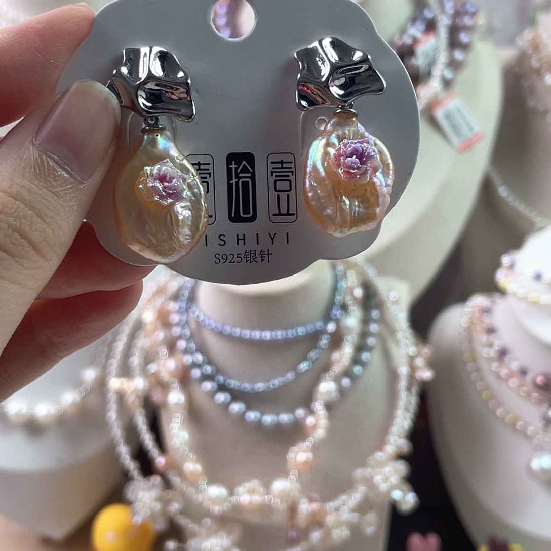 未镶嵌淡水珍珠胸饰