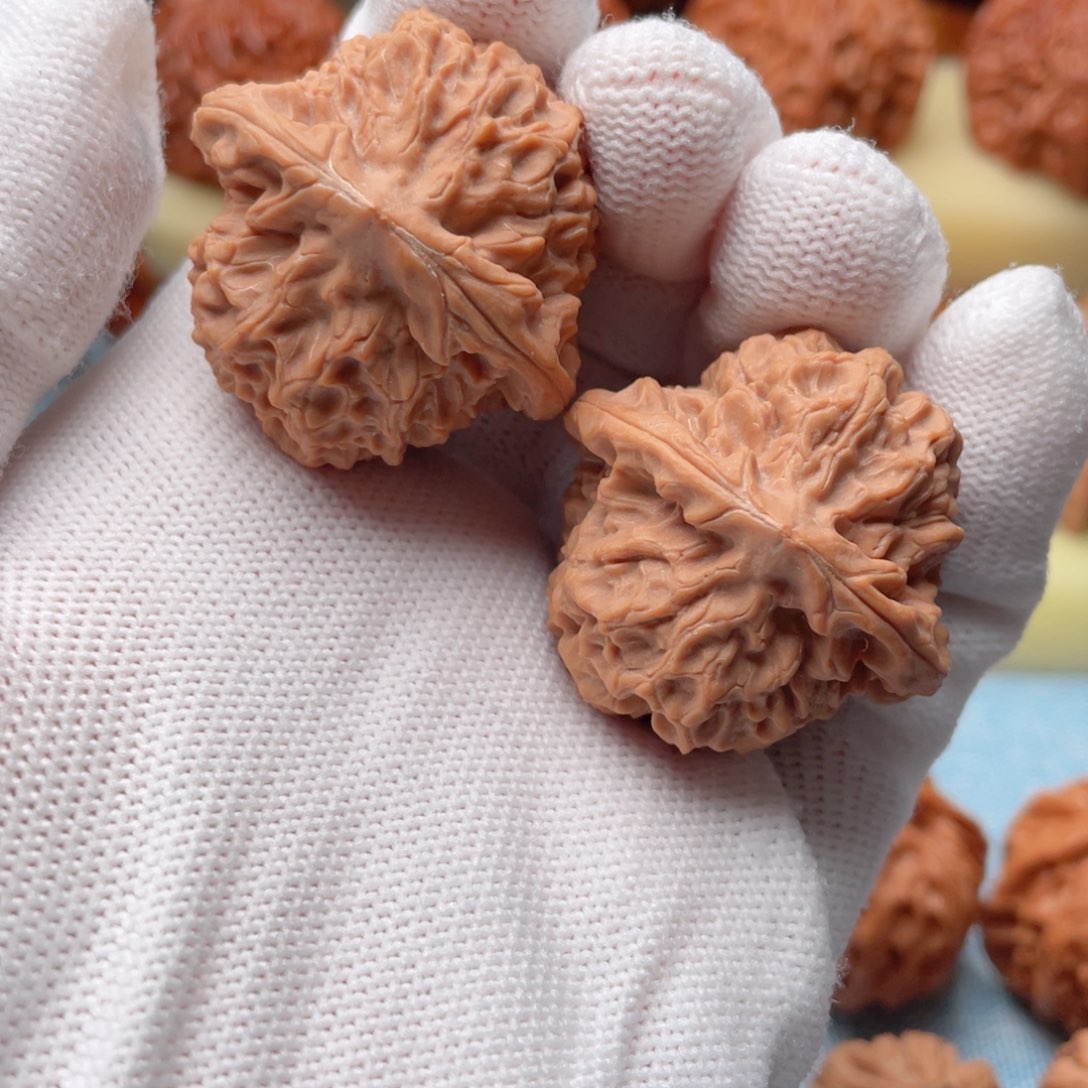 吊坠桃核36尺寸鱼籽纹