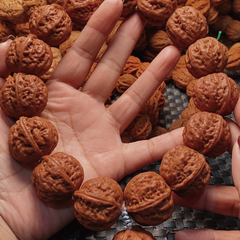 【闪购商品】文玩核桃吊坠京八棱