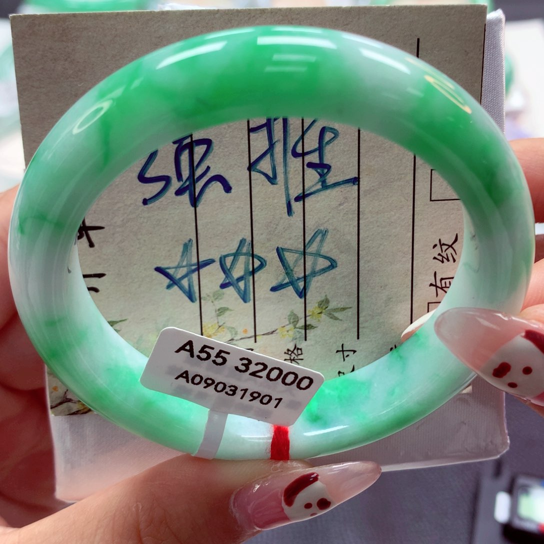 翡翠手镯未镶嵌（莫莫26）55正20号