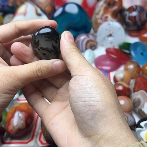 玛瑙/玉髓颈饰未镶嵌