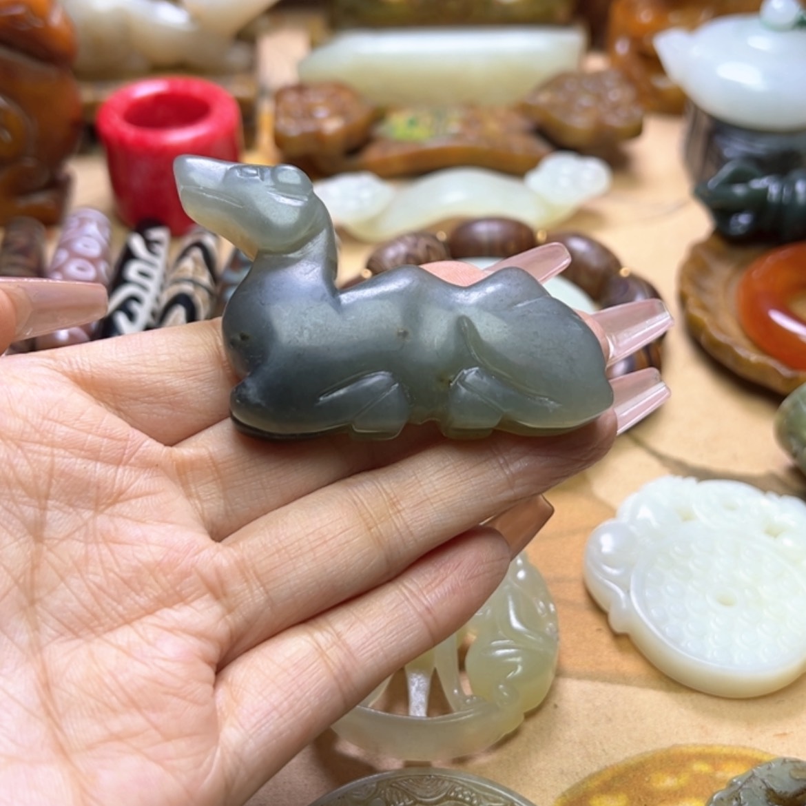 【闪购商品】蛇纹石玉颈饰未镶嵌