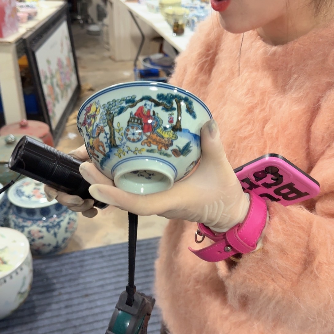 摆件瓷//////景德镇陶瓷瓷器。