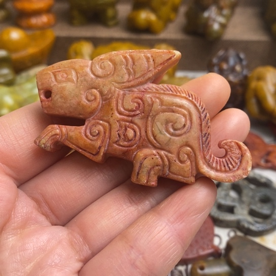 蛇纹石玉未镶嵌颈饰104