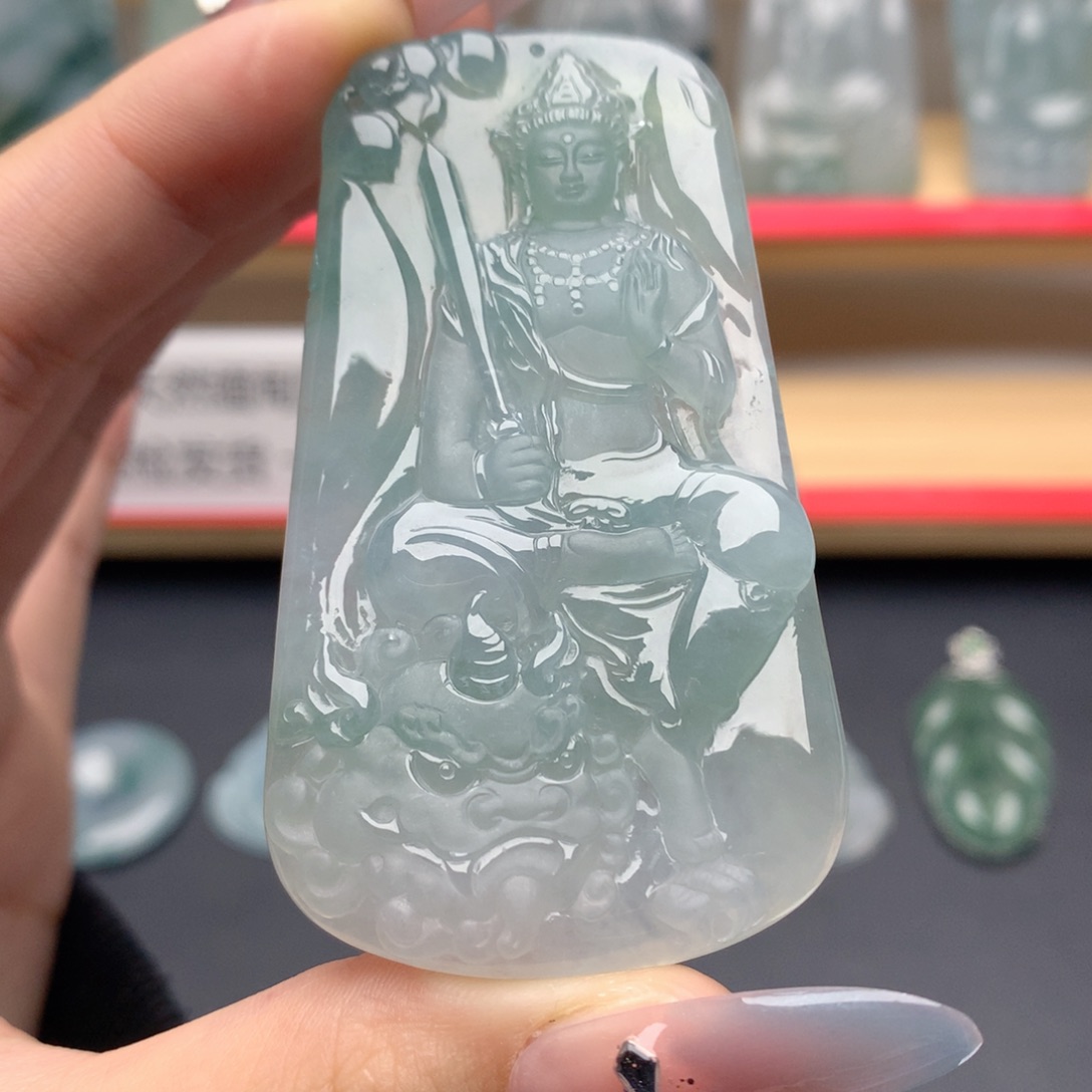 翡翠未镶嵌颈饰文殊菩萨