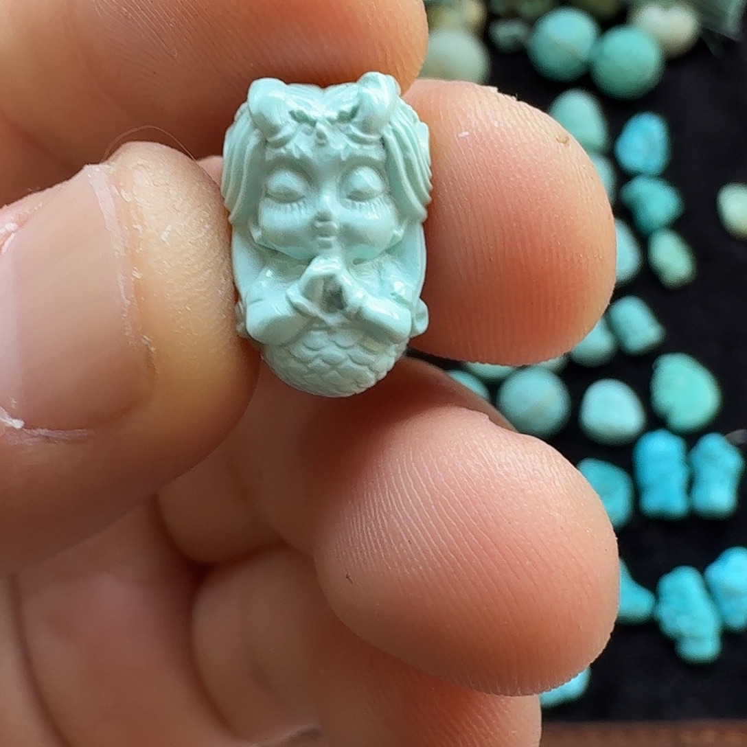 绿松石未镶嵌珠宝奇石