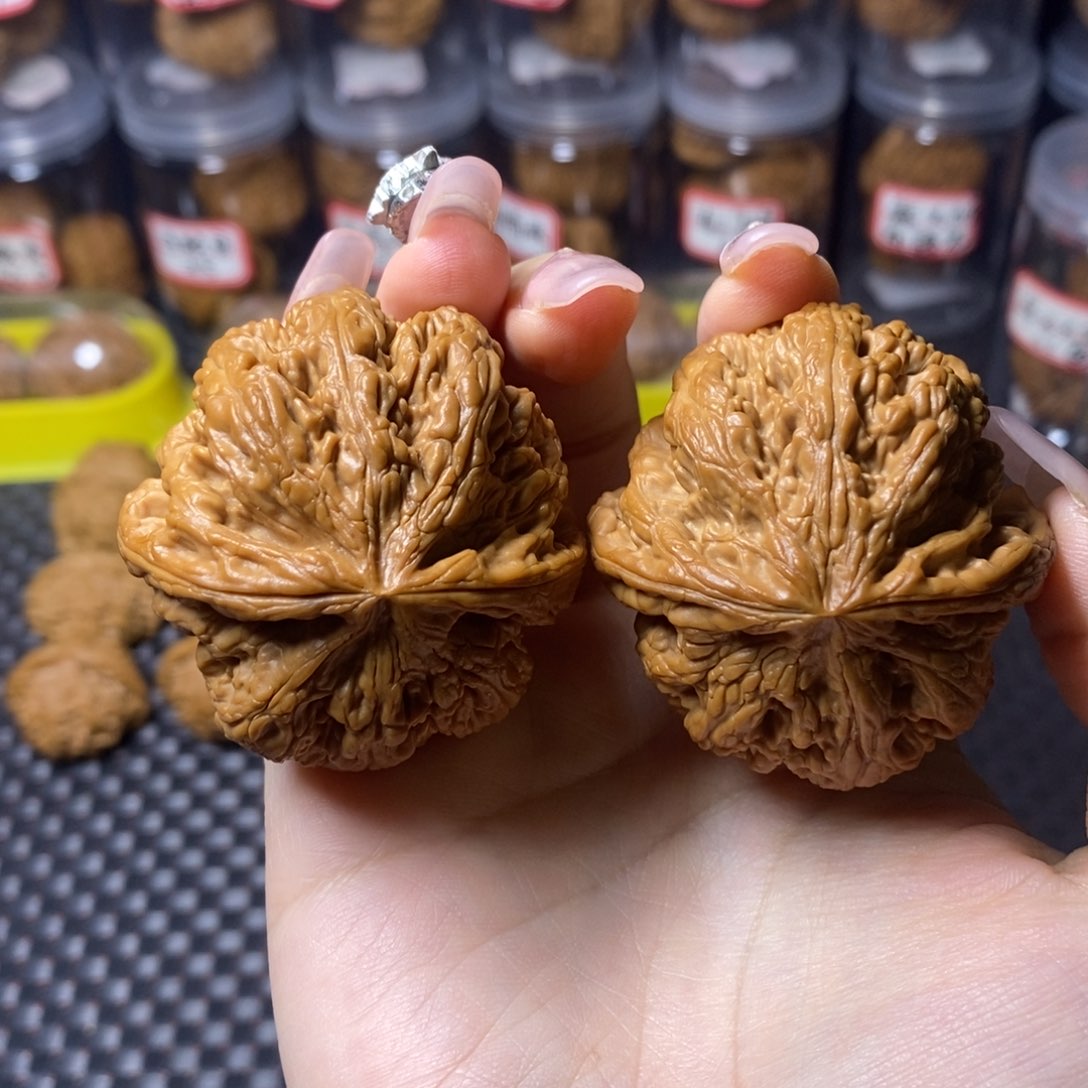 文玩核桃吊坠大粗筋肚子50边48