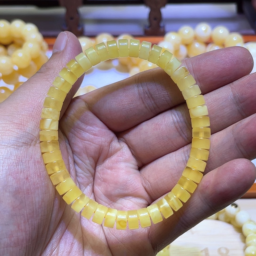 未镶嵌蜜蜡手串7.3m金白药片型