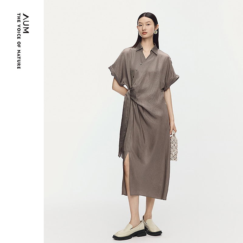 AUM时尚休闲百搭老钱风经典版型连衣裙M1FZ22266