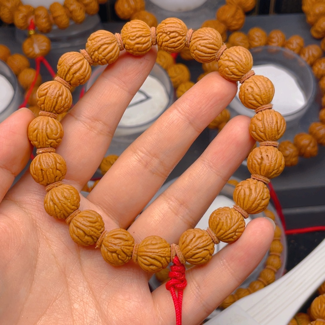 桃核吊坠龙鳞满天星1.3