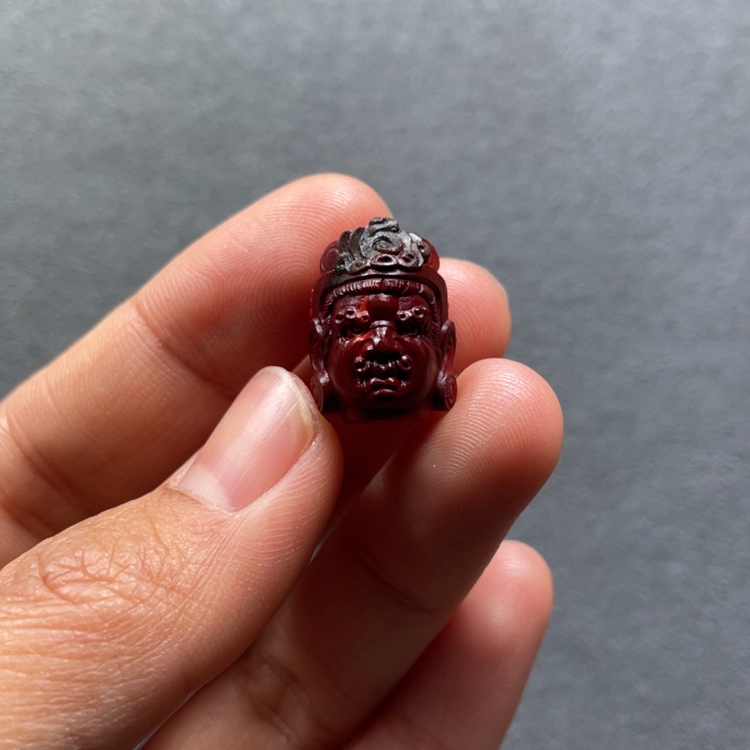 南红玛瑙配饰未镶嵌黄财神