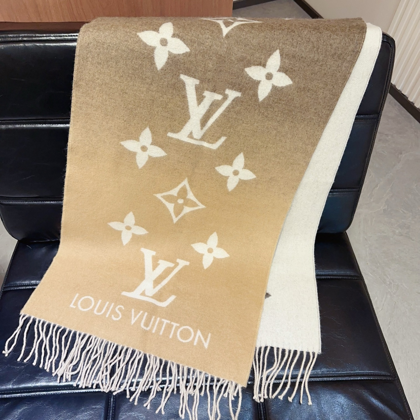 99新 LouisVuitton/路易威登 双面围巾安洁利严选/ /GSH0795 