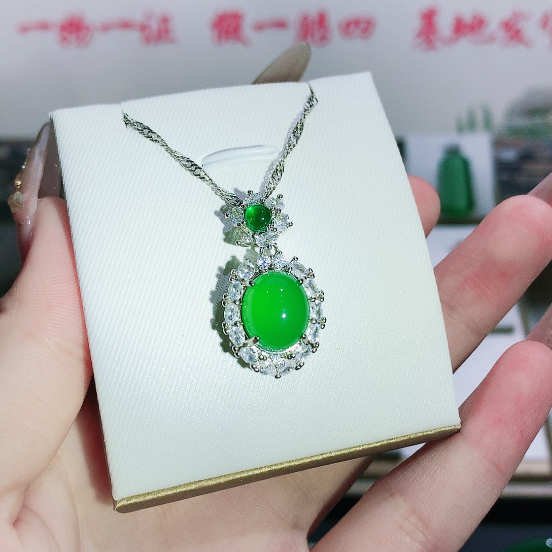 玛瑙/玉髓纯天然珠宝玉石鸽子蛋吊坠未镶嵌?****✨