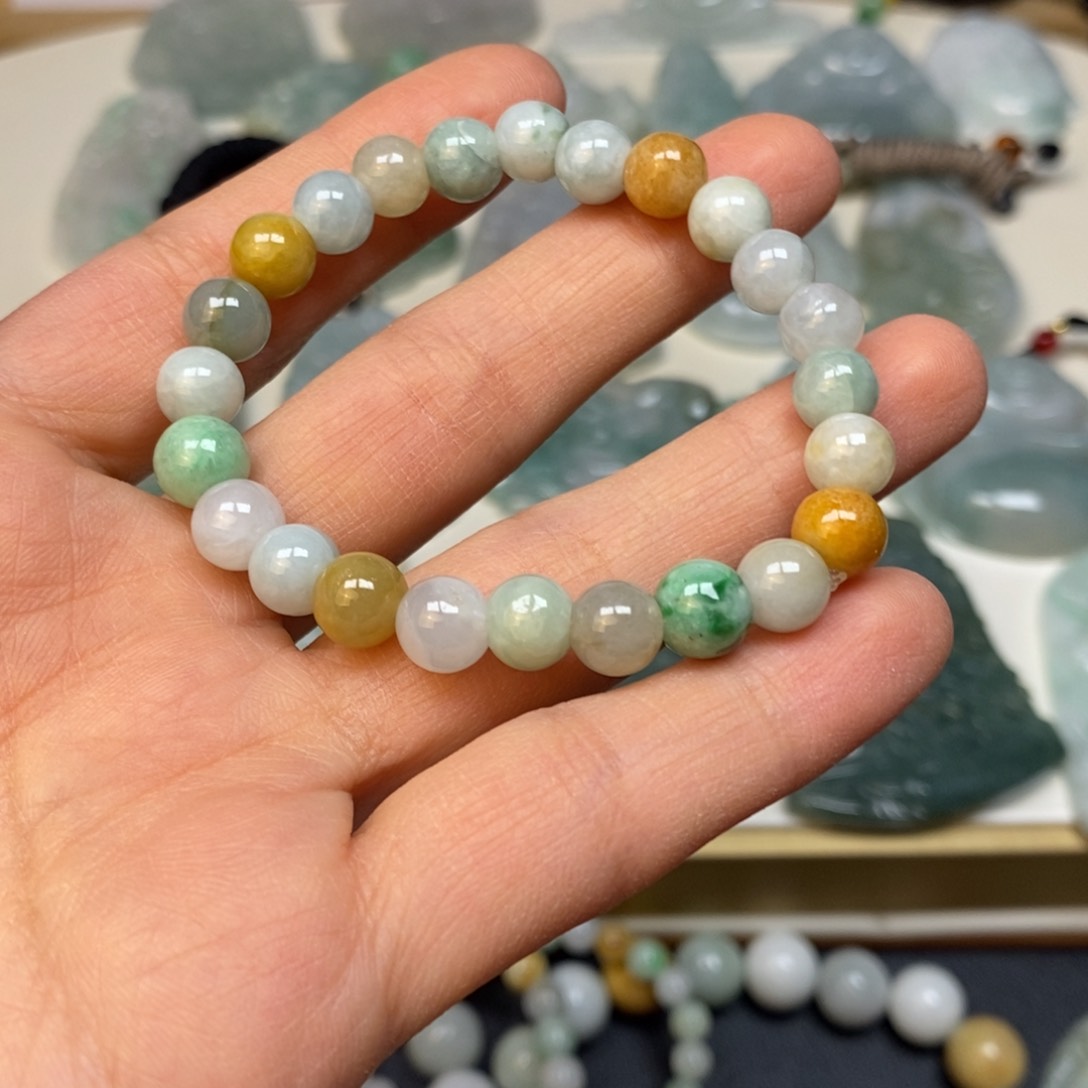 翡翠颈饰未镶嵌手串