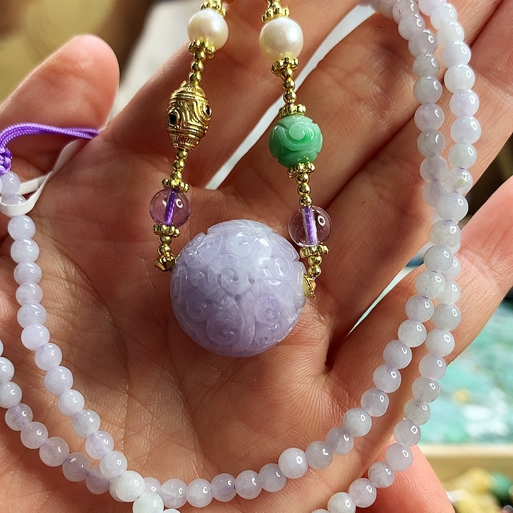 翡翠颈饰未镶嵌吊坠