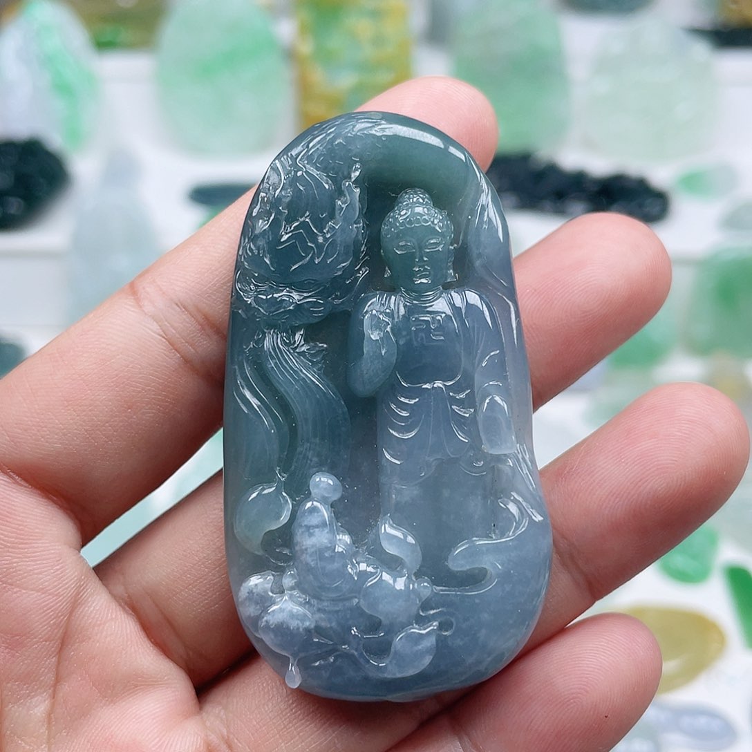 翡翠颈饰未镶嵌御龙阿弥