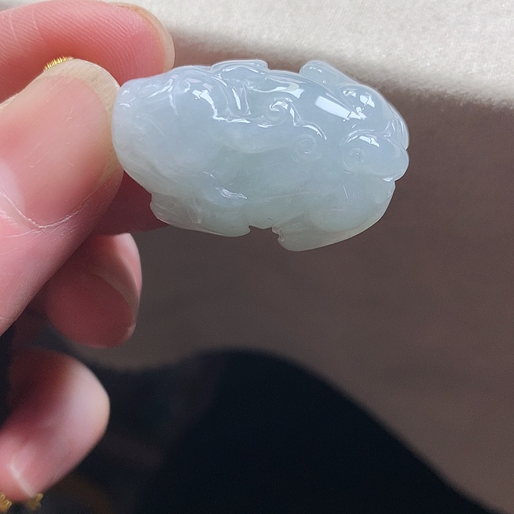 翡翠颈饰未镶嵌吊坠