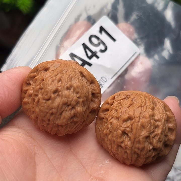 桃核把件核桃铁锤36