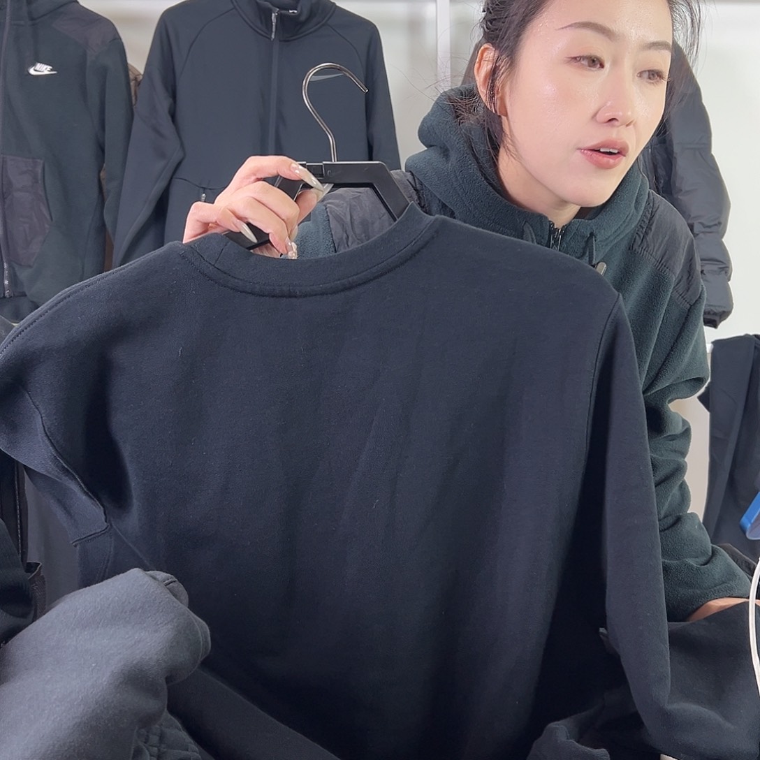 2667黑色卫衣XL码160-180斤不退换