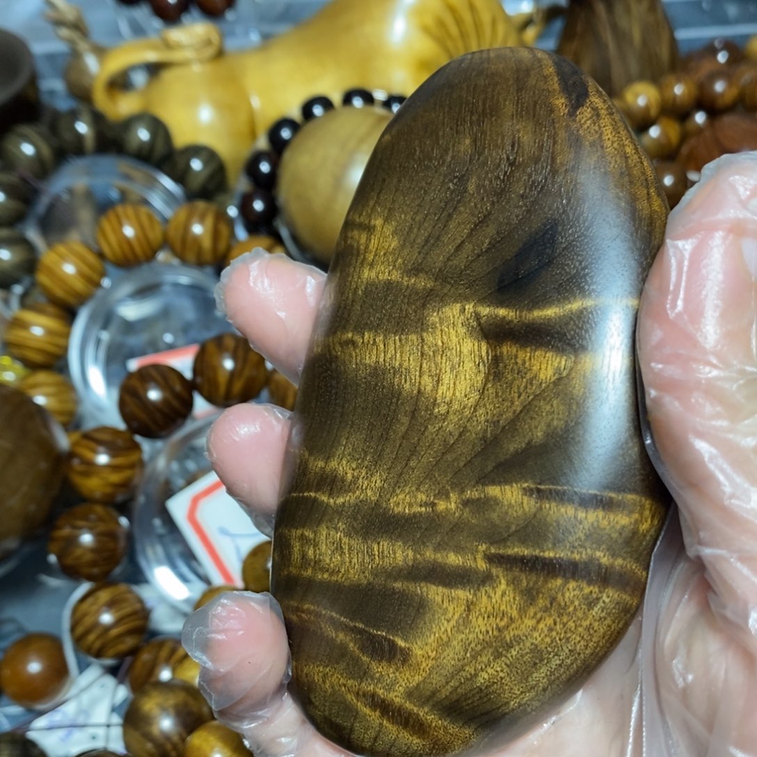 金丝楠木雕工艺品