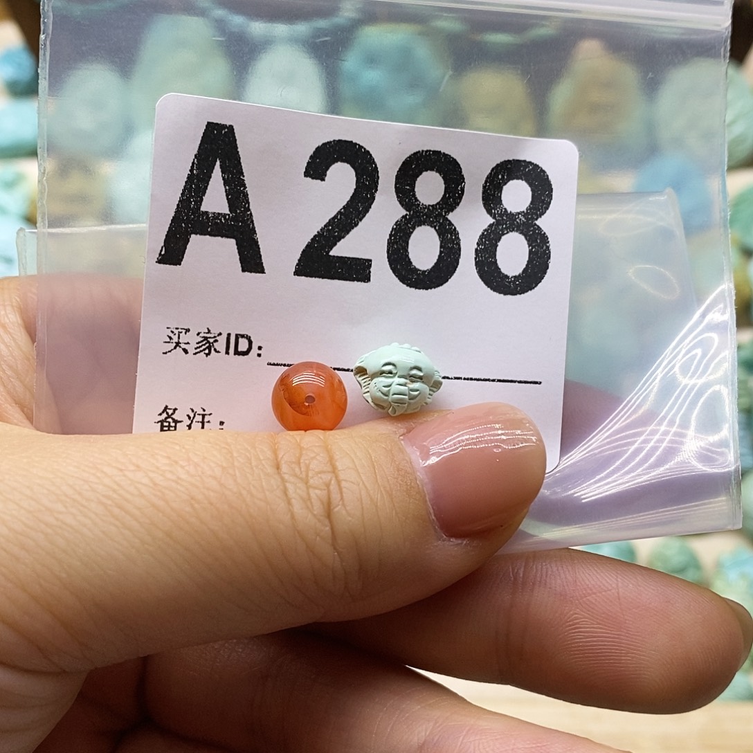 南红玛瑙未镶嵌珠宝奇石
