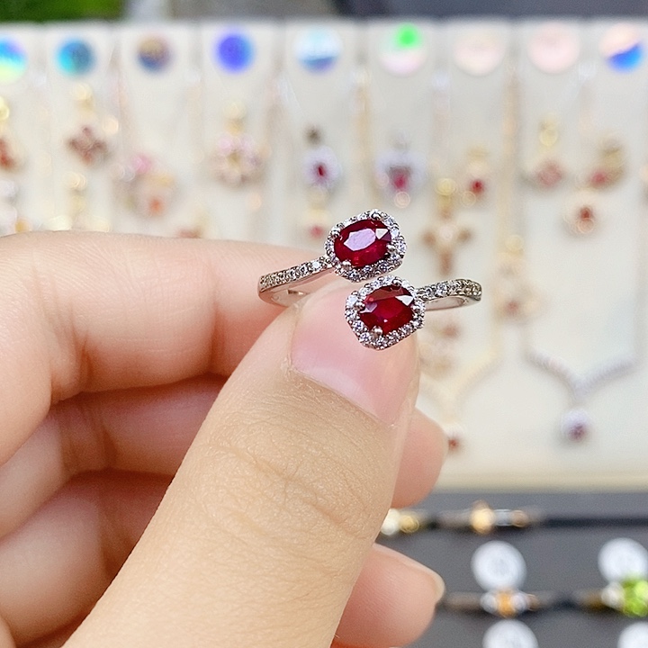 银S925镶嵌红宝石戒指