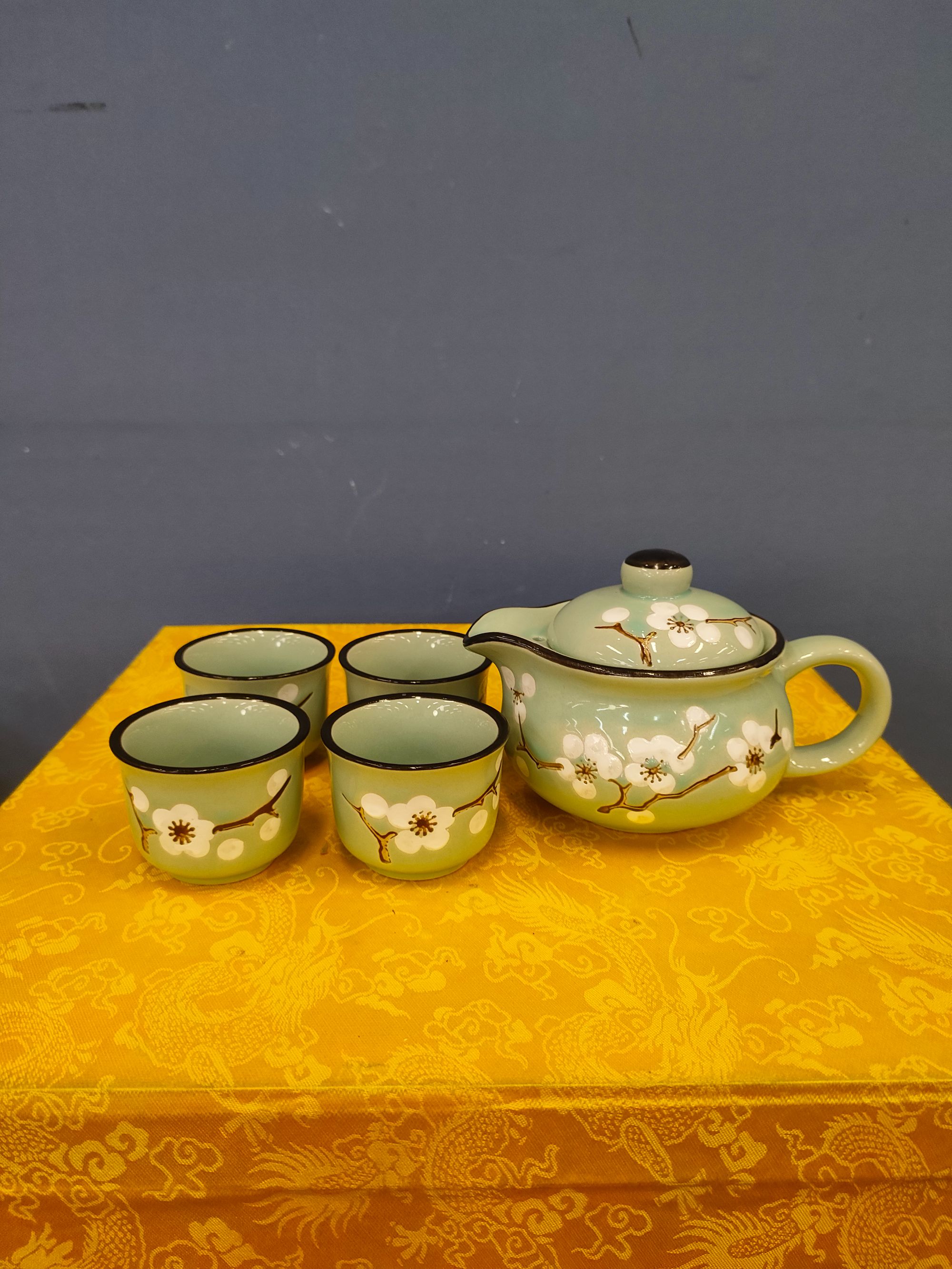 梅开五福高端精美摆件