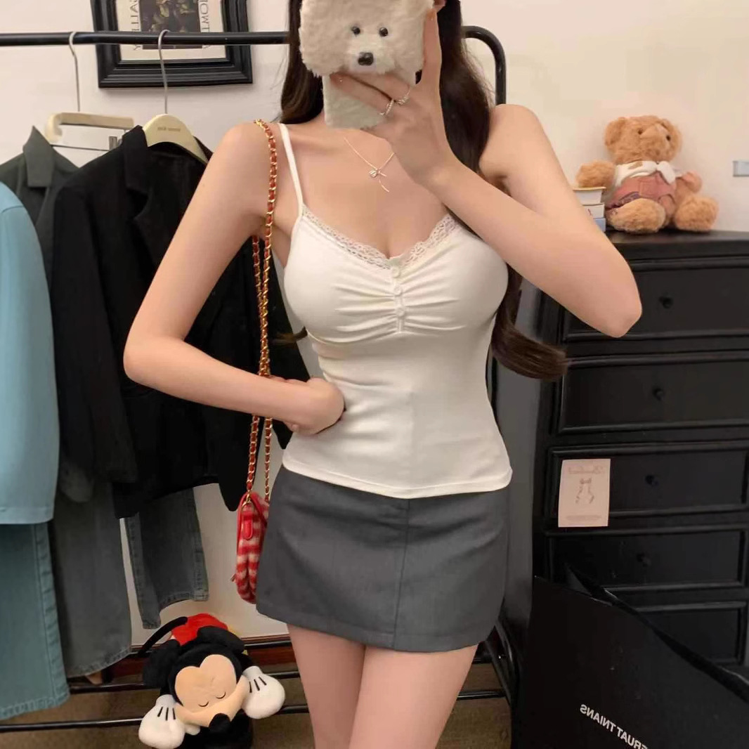 显瘦V领蕾丝吊带女春夏内搭打底背心设计感无袖上衣时尚百搭美背