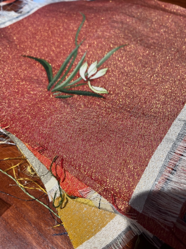 大满家桑蚕丝缂丝缂金兰花纹23×25 桑蚕丝面料